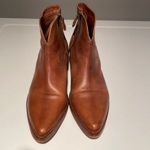 9.5M Vintage Factory Co. leather booties